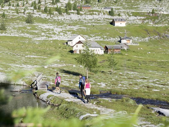 Hiking, mountaineering, and wellness: Plan de Corones/Kronplatz Hiking, mountaineering, and wellness: Plan de Corones/Kronplatz