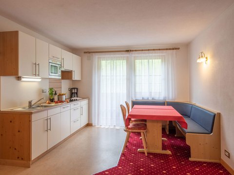 Die vier Häuser unserer Unterkunft im Pustertal Die vier Häuser unserer Unterkunft im Pustertal