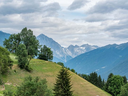 Hiking, mountaineering, and wellness: Plan de Corones/Kronplatz Hiking, mountaineering, and wellness: Plan de Corones/Kronplatz