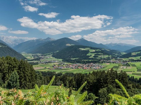 Escursioni, arrampicate e wellness a Valdaora Escursioni, arrampicate e wellness a Valdaora