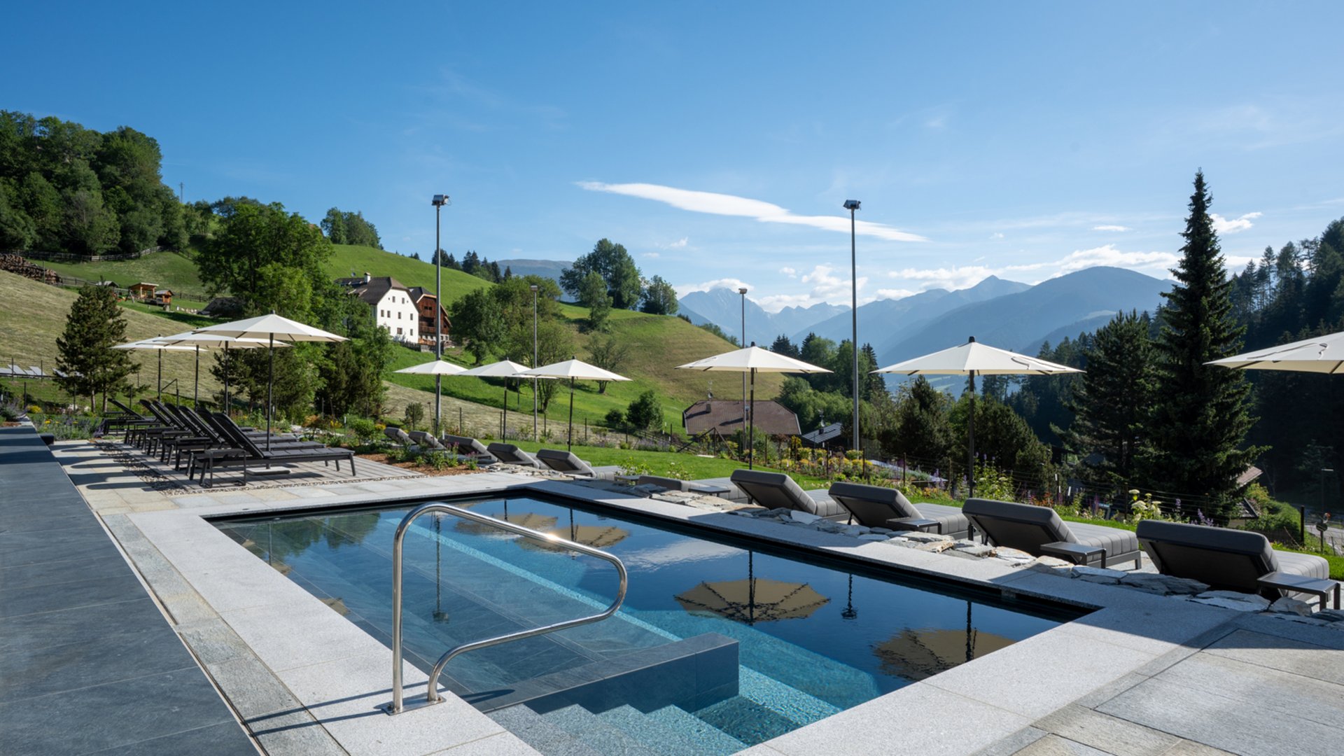 Welcome to Hotel Christoph in Olang, Plan de Corones/Kronplatz Welcome to Hotel Christoph in Olang, Plan de Corones/Kronplatz